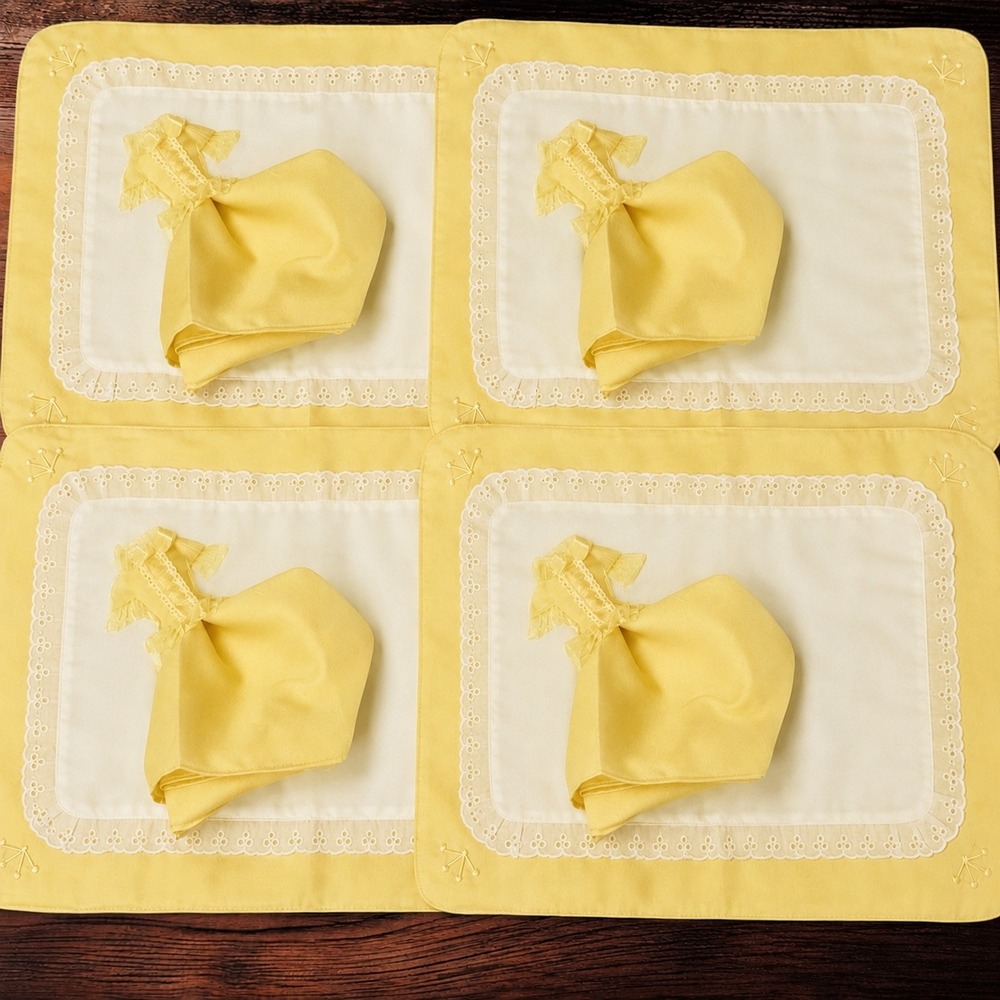 Beautiful Set of 4 Ladies Dress Placemat/napkins